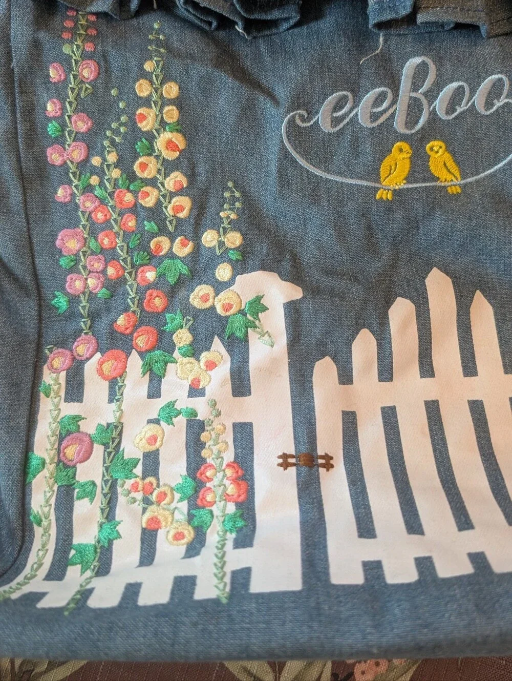 eeBoo Vintage Embroidered Shoulder Bag Purse